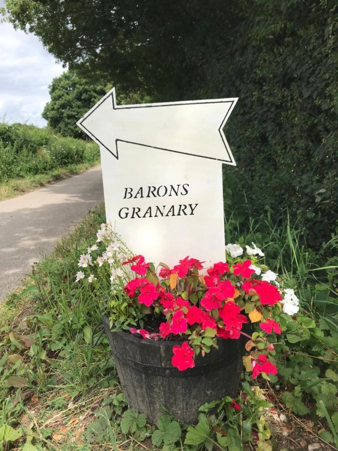 ライ Barons Granary Bed & Breakfast エクステリア 写真